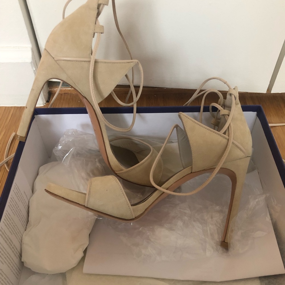Stuart Weitzman - Picture 6 of 6